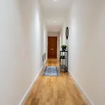 Modern 2br With Balcony - Sleeps 8 Apartment